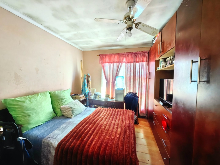 5 Bedroom Property for Sale in Beacon Valley Western Cape